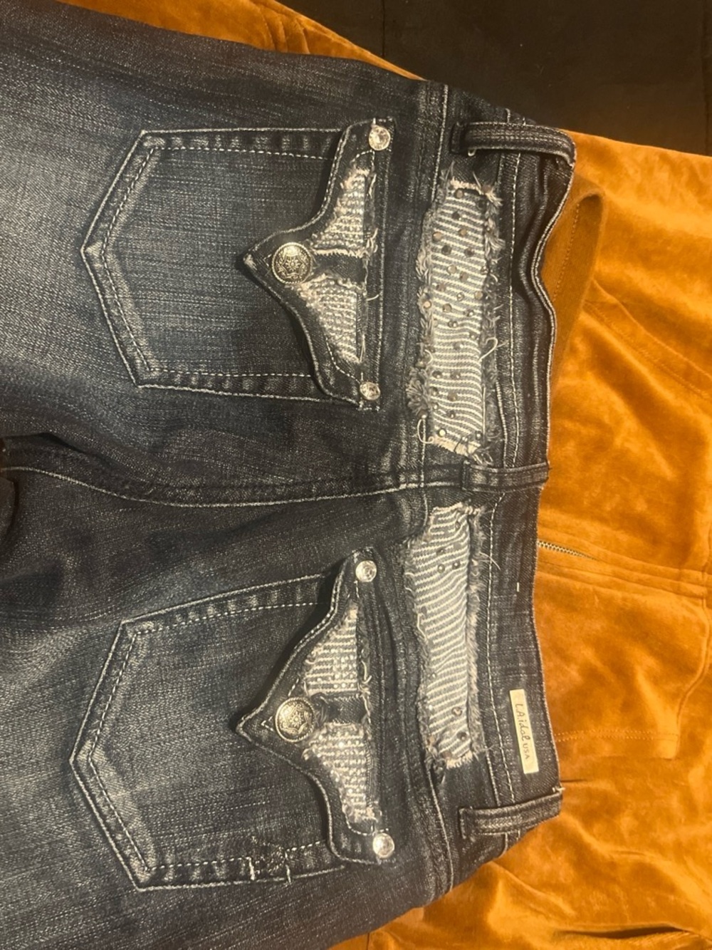 L.A. idol Dark Blue Flare Jeans with Decorative Back Pockets